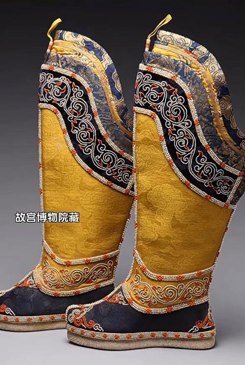 雍容华贵下的规矩 清代皇帝服饰的特殊规范